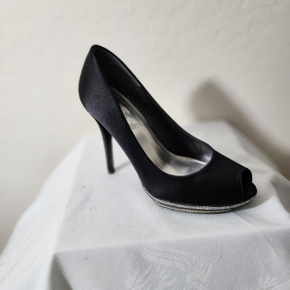 STUART WEITZMAN Micro Fiber Crepe Rhinestones Trimmed Heels - Picture 3 of 5